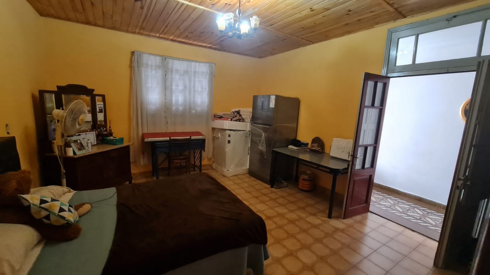 Venta; Casa Antigua a 8 cuadras del centro de Bahia Blanca