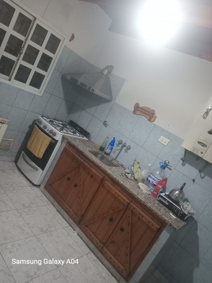 Se vende casa con pileta en villa bordeu