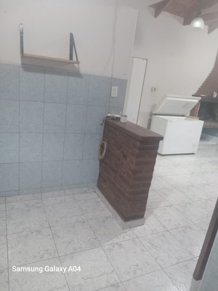 Se vende casa con pileta en villa bordeu