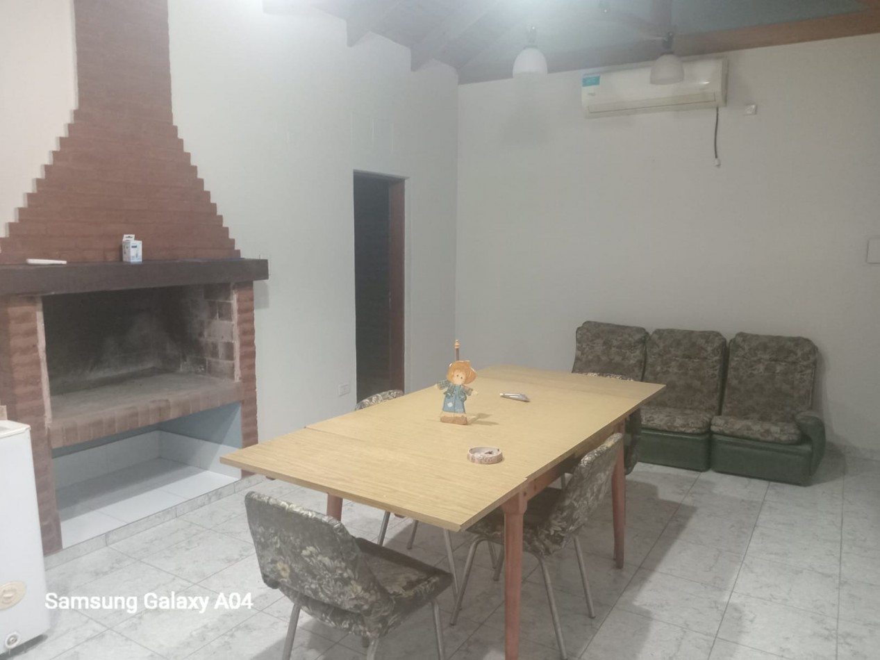 Se vende casa con pileta en villa bordeu