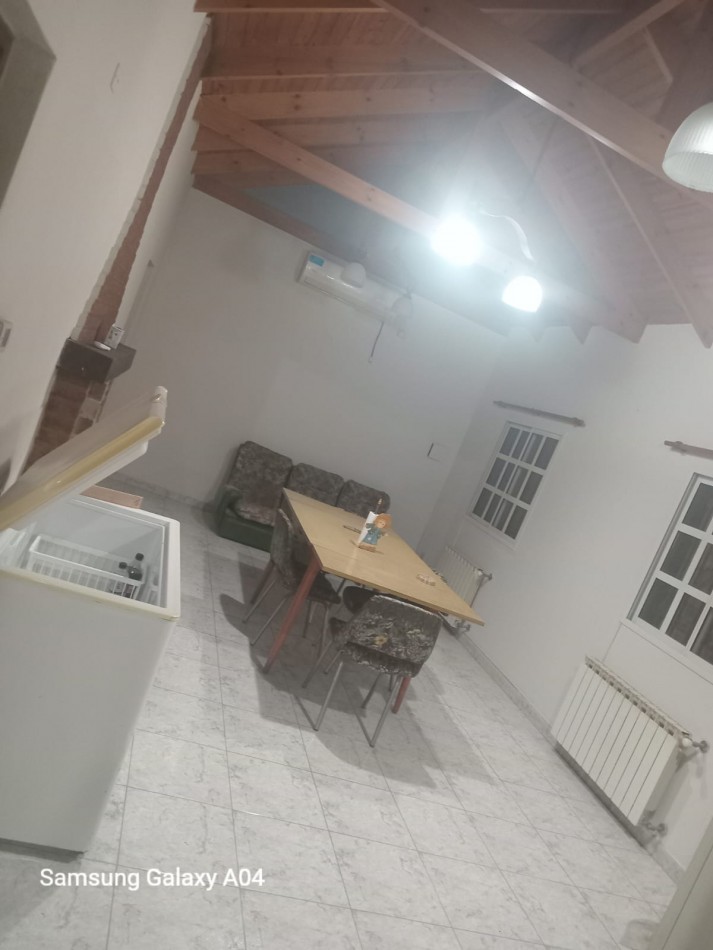 Se vende casa con pileta en villa bordeu