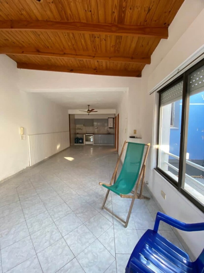 Venta casa con local 