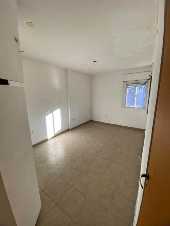 Venta casa con local 