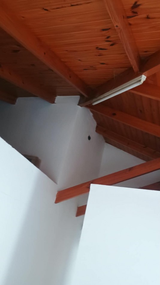 Se Alquila casa con galpon