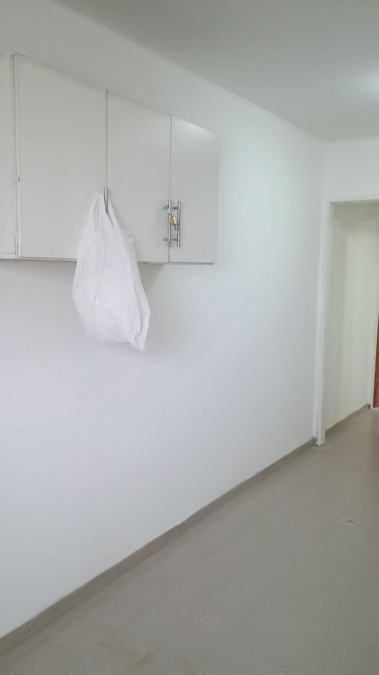 Se Alquila casa con galpon