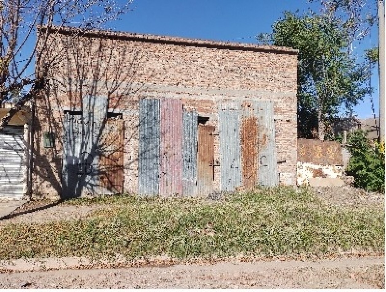 Galpon o  Local en venta barrio noroeste muy economico 